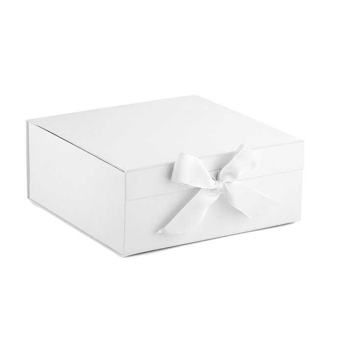 Small Gift Box Hamper with Magnetic Closing Lid & Ribbon